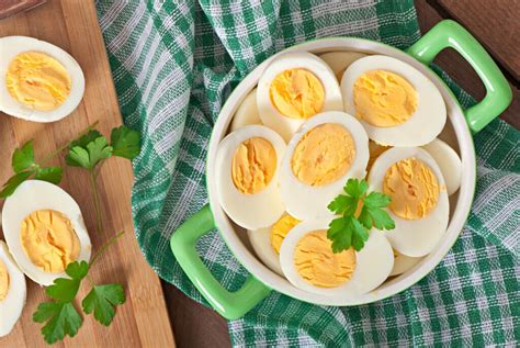 Полные яйца и их полезность: все, что вам нужно знать